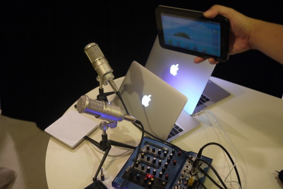 UNWIRE Live 廣播中 – MacBook Air + Galaxy Tab 之夜