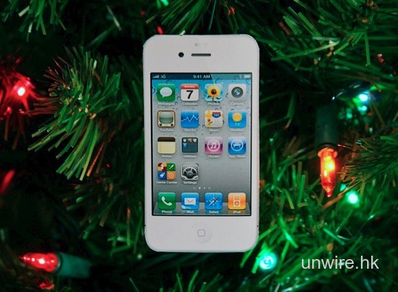 諷刺:白色 iPhone4 掛聖誕樹