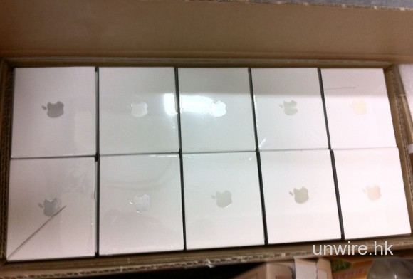 Apple 買 10 部以上的 iPhone4,優先送貨?!
