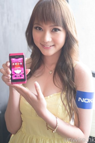 少女殺手: Nokia 粉紅 N8 x LuvLuvPig 香港別注版
