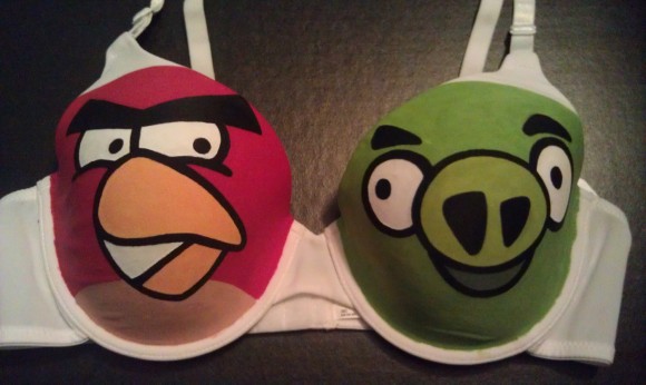 手繪「Angry Birds」女性內衣，兩星期起貨