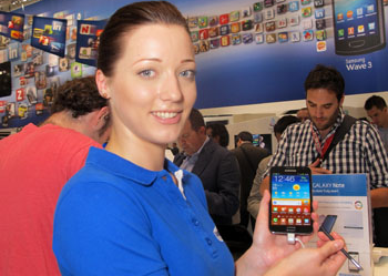 IFA 現場真機速試 : Samsung Galaxy Note 手機? Tablet?