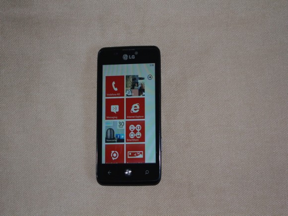 LG新Windows Phone 7.5手機諜照現身