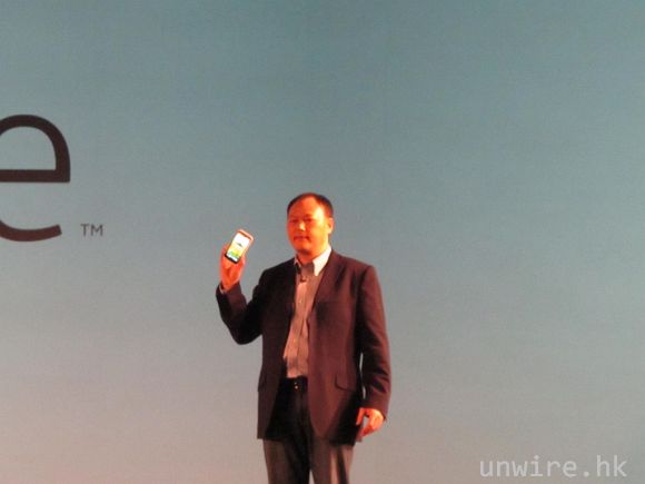 [MWC 快訊] HTC發布One系列手機‧Sense 4介面完美配合