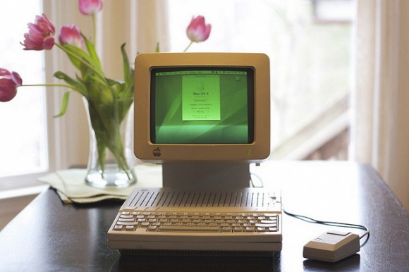 蘋果迷製作「跨世代」 Mac機