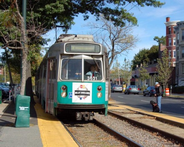 美國波士頓推出首款智能手機鐵路售票服務