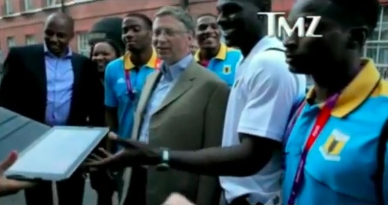 Bill Gates現身倫敦奧運：粉絲用iPad幫他影相