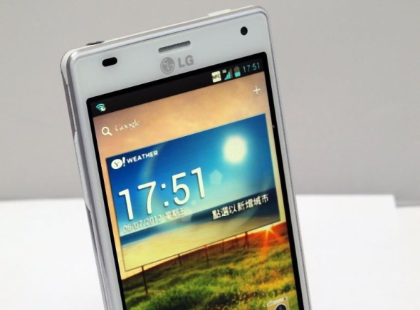 [免費試玩]  抵玩四核 LG Optimus 4X HD 真機試玩 + 教你 Android 大玩個人 Style 版面
