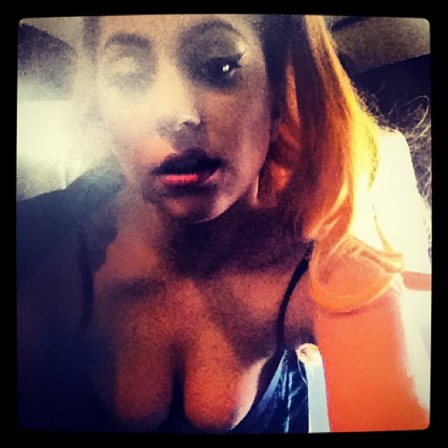 Lady Gaga 一齊玩 Instagram