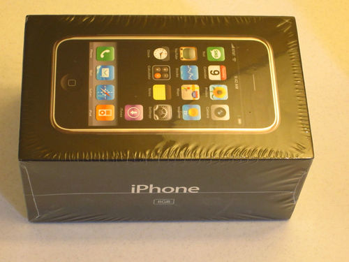 蘋果迷又要出動了：未開封第一代 iPhone 在 eBay 叫價 10,000 美元
