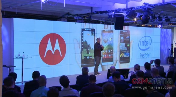 Motorola於歐洲發表Intel處理器RAZR i Android手機