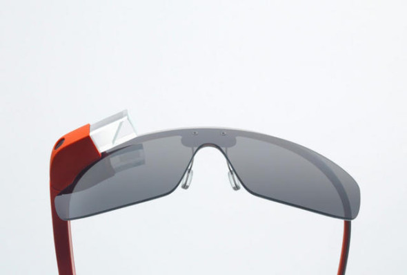 揭開 Google Glass 神祕規格．續航力達 1 天
