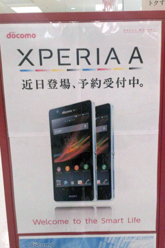 4.6 吋 720 P 防水 4 色可換電 –  Sony Xperia A 宣傳照及規格曝光