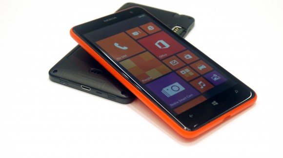 Nokia_Lumia_625_review_10-580-90
