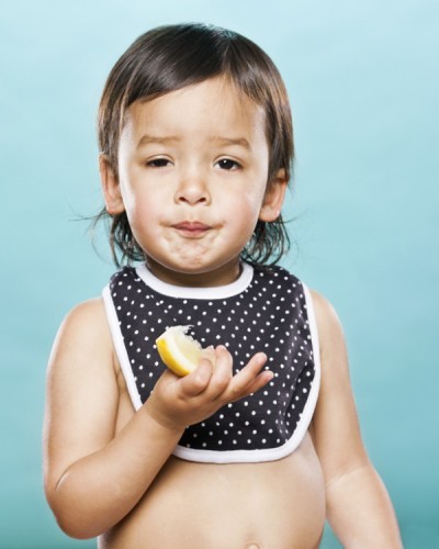 嬰兒初嚐檸檬的好笑表情8-600x750