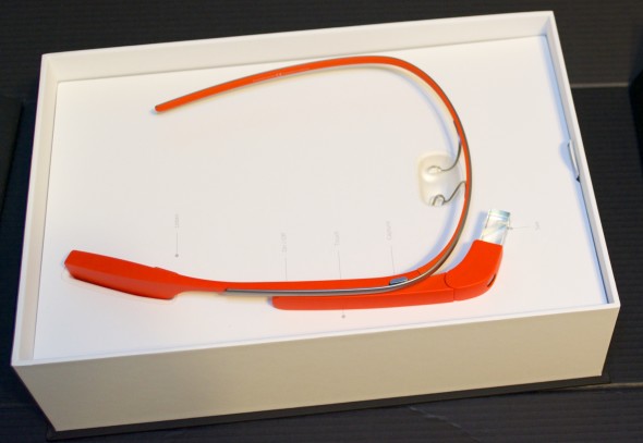 Google-Glass-2-Unboxing-Video-10