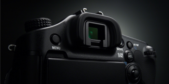 Sony 下部 A-Mount 相機將採用新款 400 萬像素 EVF？