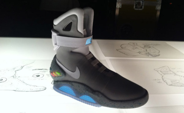 《回到未來》自動綁帶波鞋 2015 年有望推出