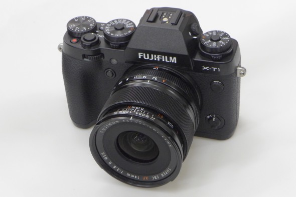 【報價】$9,999 買防塵、防水滴 Fujifilm X-T1