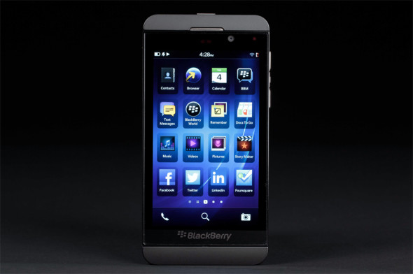 blackberry-z10-front-display