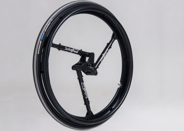避震代替輻條  破格設計車輪造福輪椅、單車友