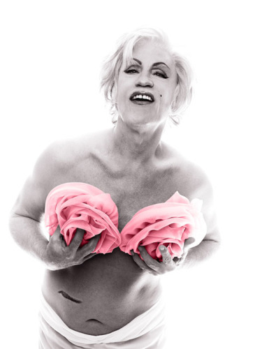 Bert_Stern___Marilyn_in_Pink_Roses_date_2014