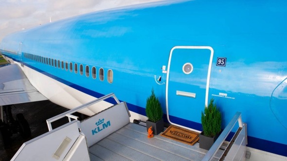 KLM 和 Airbnb 合作推出飛機宿一宵