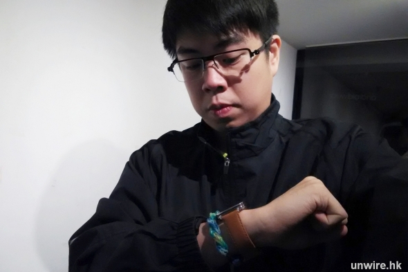 小編 ：「平就平 但未夠吸引！」速試 Asus ZenWatch 智能手錶