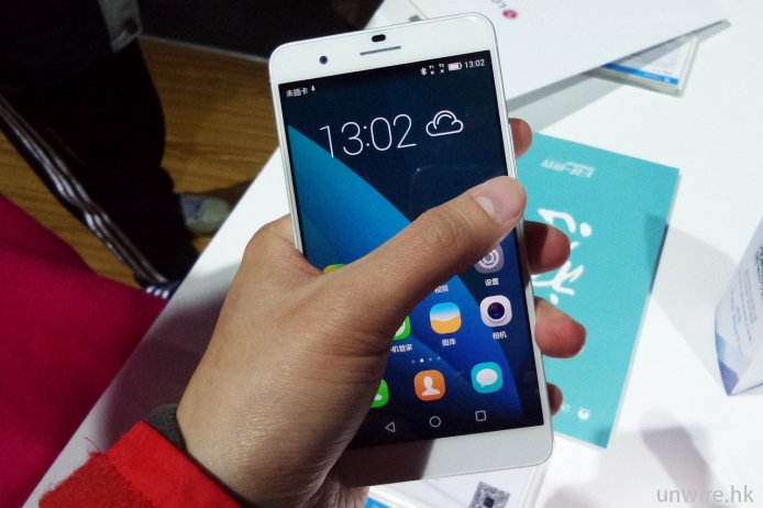 小編 ：「雙鏡頭新嘗試 其他驚喜不大」速試 Huawei Honor 6 Plus