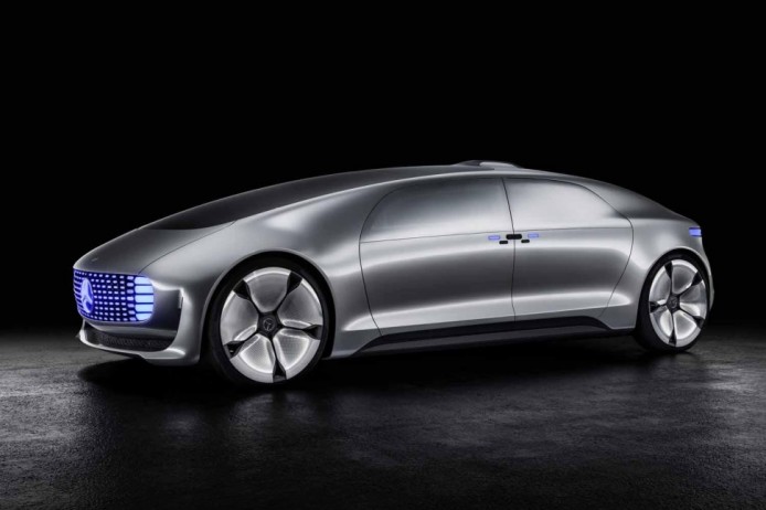 科技結合豪華   平治無人駕駛汽車 2030 面世