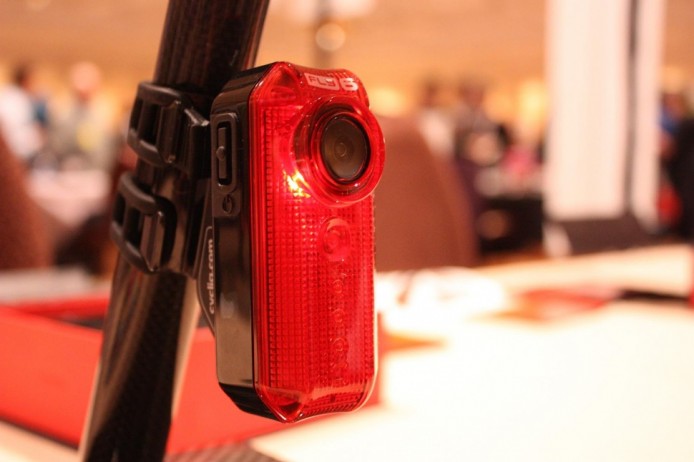 Cycliq 推出二合一單車攝錄鏡頭安全燈