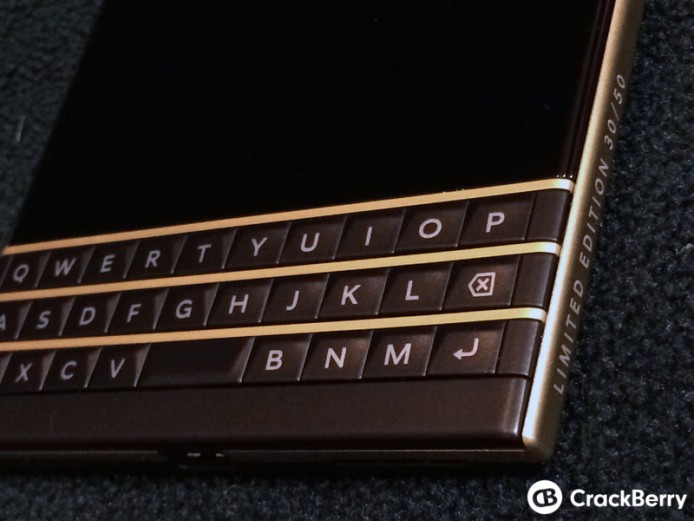 BlackBerry-Gold-And-Black-Keyboard