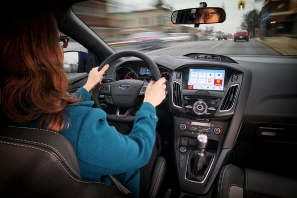 Ford 保留自家 AppLink 系統  同時兼容 CarPlay 和 Android Auto
