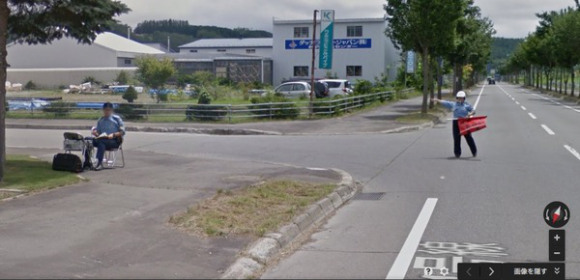 在 Google 街景圖感受被警察截停查車的滋味
