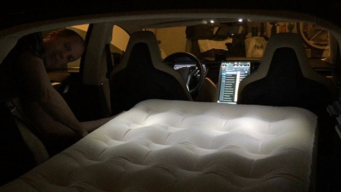 Tesla 變高科技民宿   過一晚夜收費 $3,000