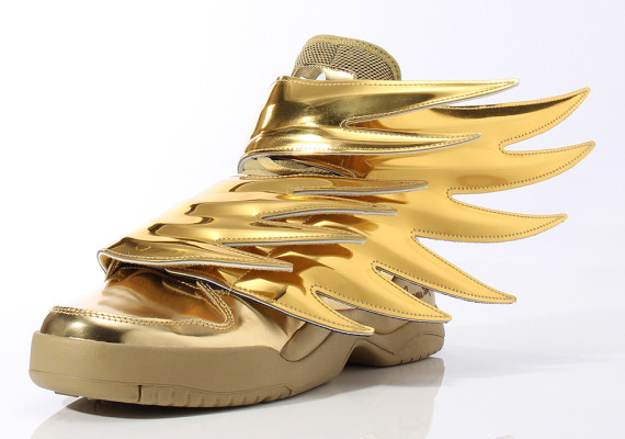 金色 Jeremy Scott x adidas Originals「JS Wings 3.0」如黃金聖衣
