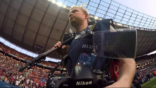 知名體育攝記  帶你感受歐聯決賽拍攝工作