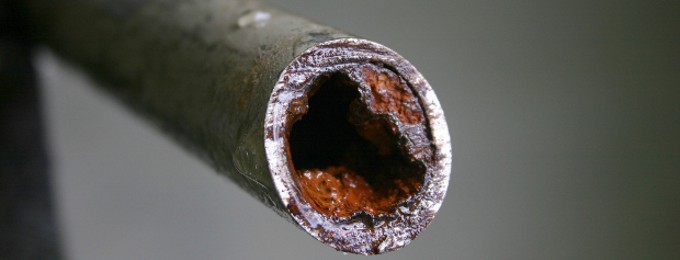 pipe-with-corrosion-scaled-680x260