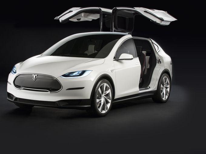 Tesla 首部 SUV Model X 明日正式發表