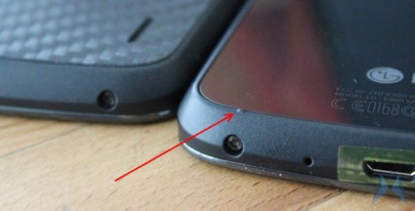 之前 Nexus 4 的機背玻璃都曾出現過類似的問題