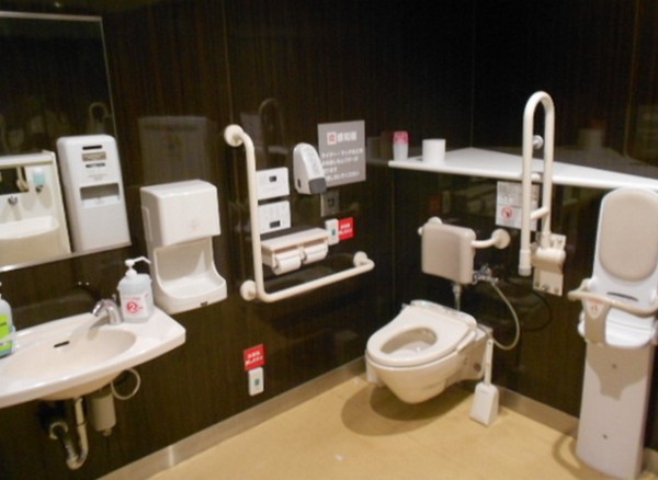去日本突然肚痛點算！ SUKKIRI 廁所搜尋網幫你