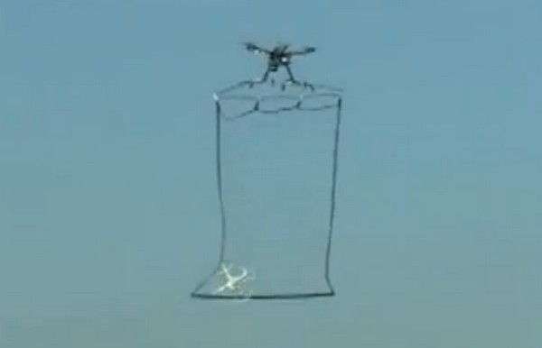 一網打盡！日本警視廳開始用「漁網」攔截非法入侵無人機