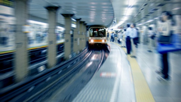 旅客注意！東京 Metro 地鐵 6 月起車廂都有免費 Wi-Fi 可用