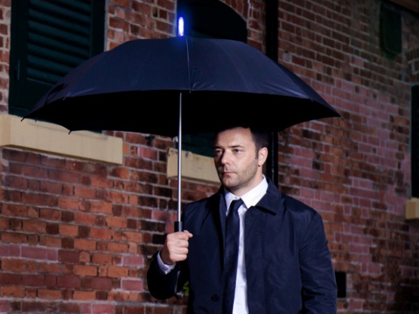 內置天氣預報系統！TARAbrella 智能雨傘會提醒大家帶遮出街