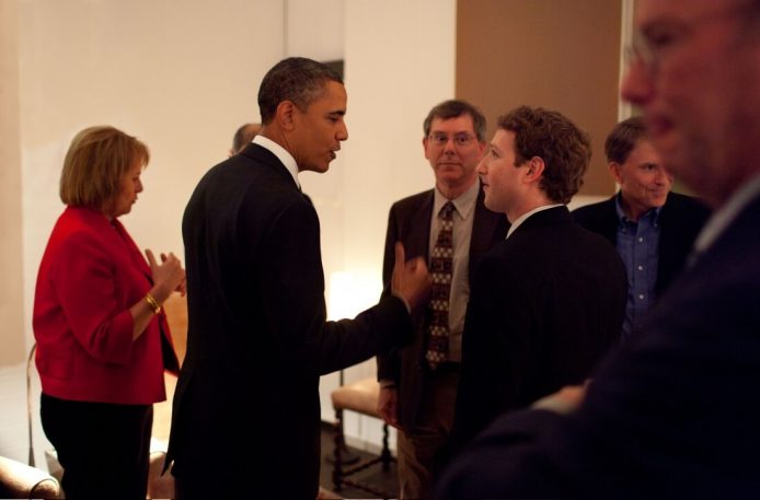 訪問奧巴馬 Facebook CEO 今日開直播