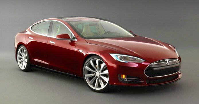 可遙距騎劫汽車系統  中國研究員示範入侵 Tesla Model S