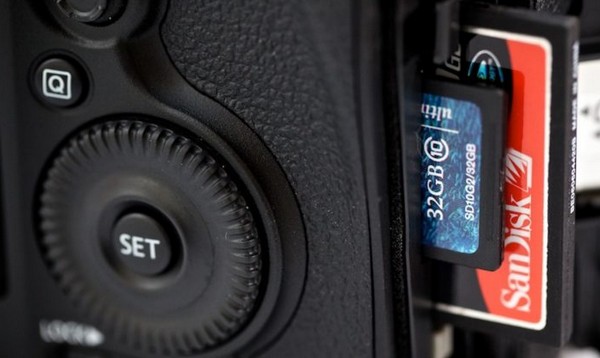 攝影發燒友必備！全球最快記憶卡 CFexpress 速度高達 8GB/s