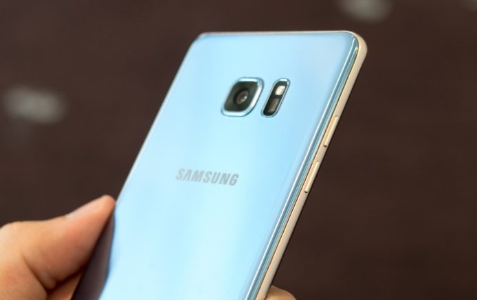 珊瑚藍 Galaxy S7 edge 確認下月上市