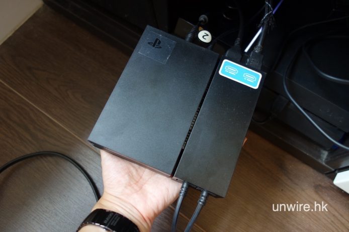 注意 PS4 HDMI Pass thru 是需要供電，切斷 PS VR 電源的話連本來的畫面都顯示不到。