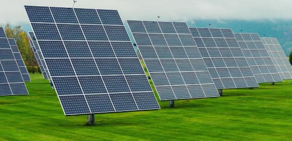 新太陽能發電廠落成！拉斯維加斯全市市政建築及設施已 100% 採用可再生能源供電